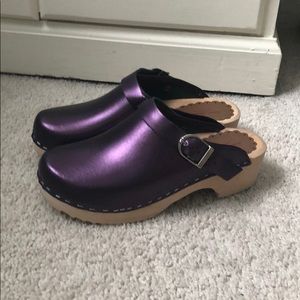 Hanna Anderson Kids clogs